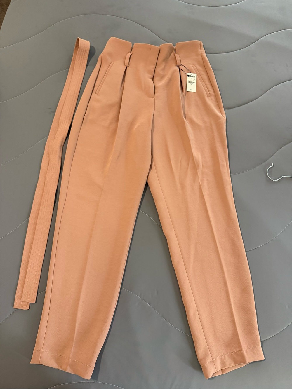 Express High Rise Ankle Dress Pants 6R Peach Belted NWT